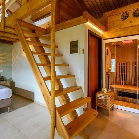 Country Velani 3*
